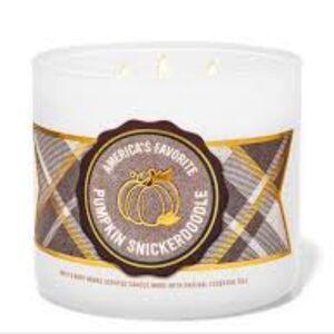 Pumpkin Snickerdoodle Candle from Bath and Body Works
